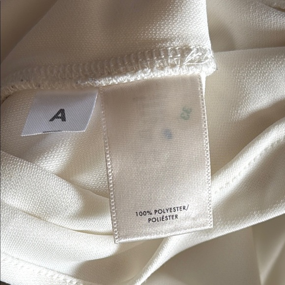 Z Ann Taylor Women’s Large Cream Asymmetrical V-Neck Tank Top - Picture 6 of 6